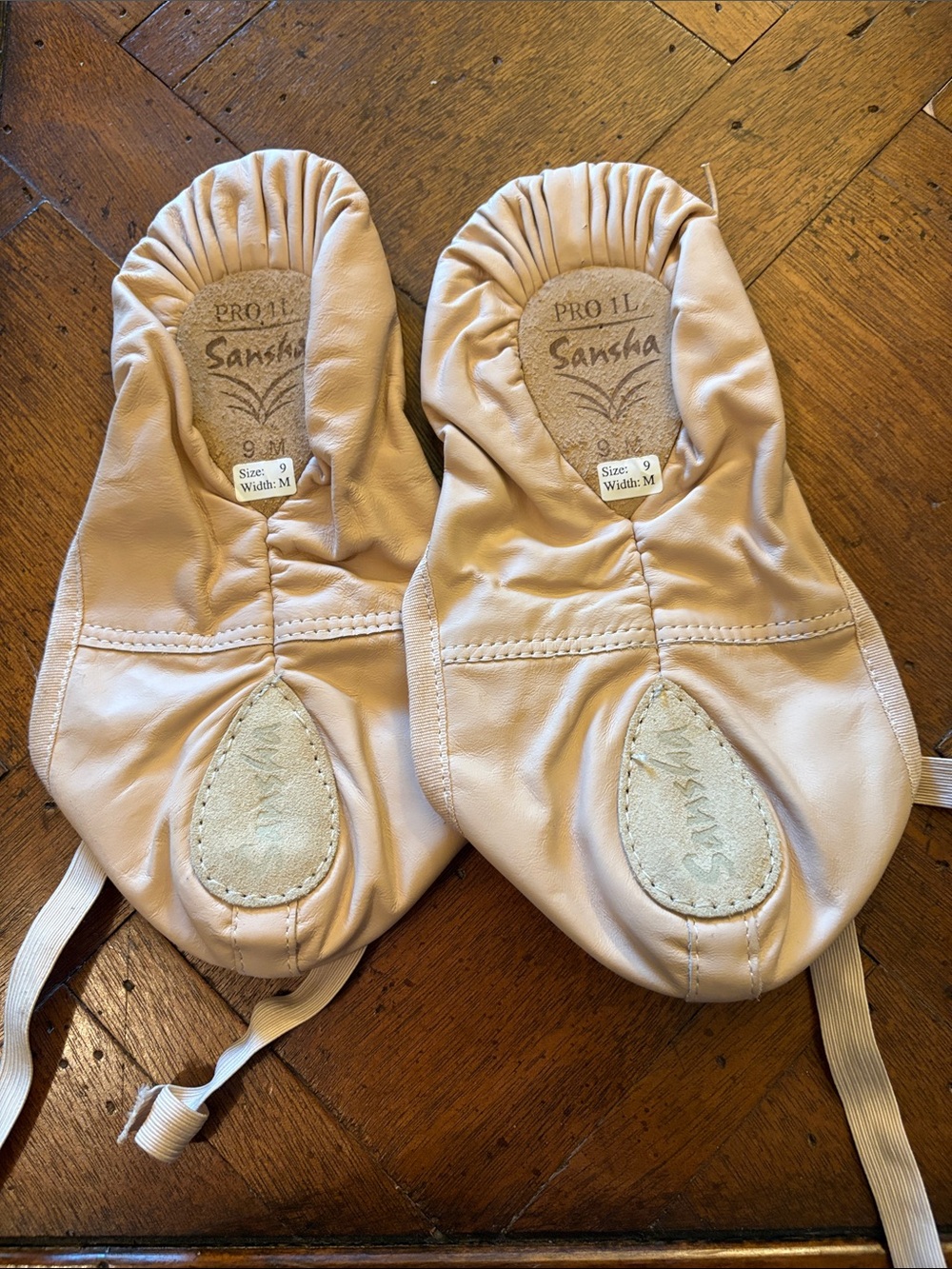 Pro Women's Ballet Shoes in Light Pink - Picture 3 of 7